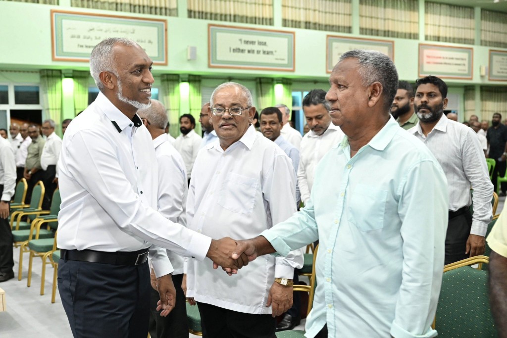 Mi aharuge medhuthereygai Maldives Economic Gateway ge amalee masahkaiy feshigendhaane: Raees