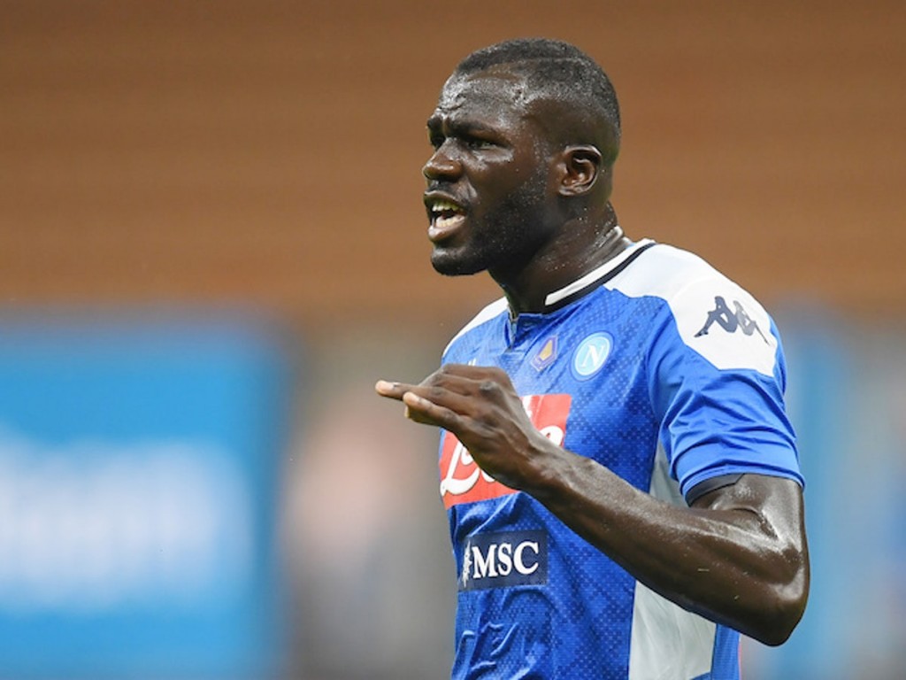 Koulibaly Napoli dhookollaane kamuge ishaaraatheh