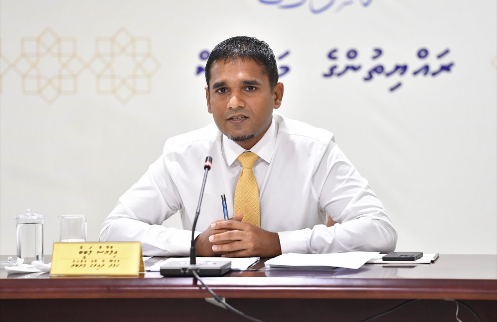 Raees Nasheed ah dhin hamalaage thahugeegu kuriah gendhaa 241 Committee inn Ilyaas labeeb isthiufaa dhevvaifi