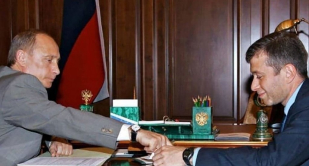 Shakhussiyyathu: Roman Abramovich akee hageegathugaives Raees Putin ge mithurehtha?