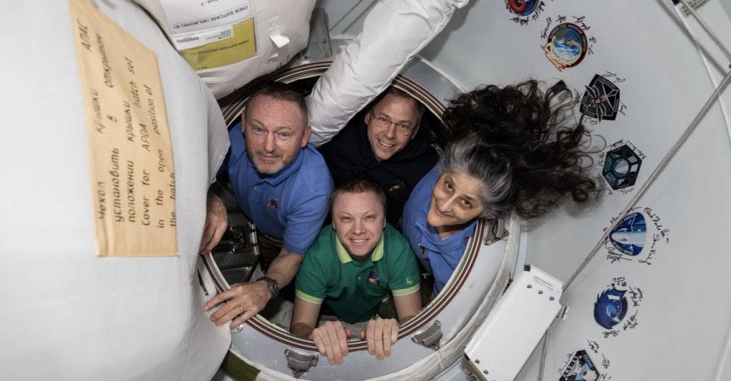 8 dhuvahuge mission akah dhiya dhe astronauts 9 mass fahun miadhu enburi dhuviyeah annanee