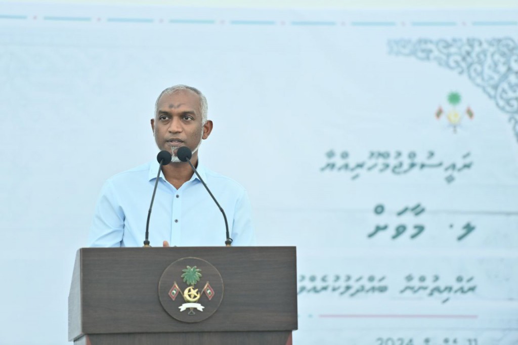Safeerun ge kanthah mihaaru ves othee Majilis in committee gai hifahattaafai, safeerun fonuveyne gotheh neiy: Raees