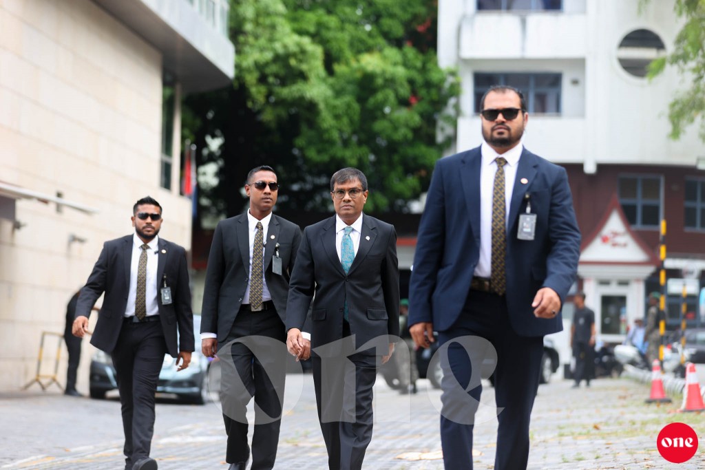 Hafthaa bandhugau uthama fandiyaaraai iss fandiyaarun rashun beyrah dhaa nama DJA ah angan jehey goiy hadhaifi