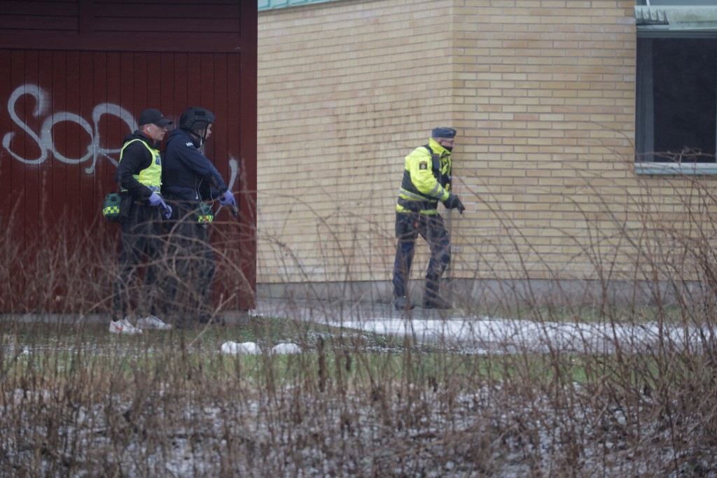 Sweden ge school ehggai badijahai 10 meehaku maraalaifi