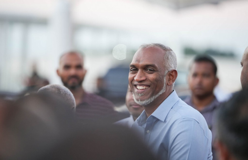 Riyaasee inthihaabu:  Raees Muizzu haradhukurahvaafaivanee gaanoonugaivaa adhadhuge therein!