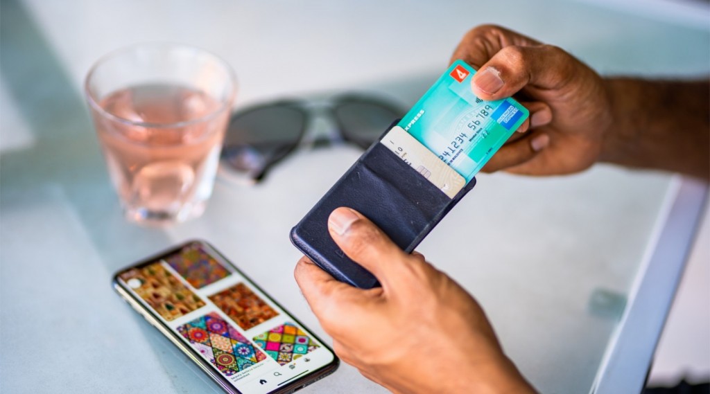 Amex card in kuraa viyafaaree ge faisaa anburaa libey promotion eh