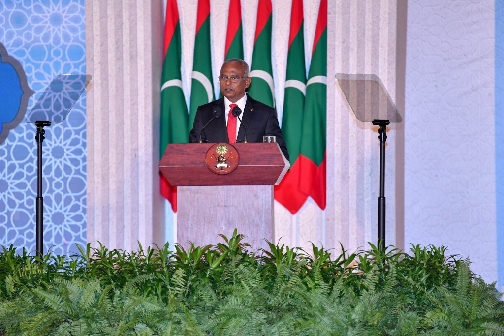 Anhenunnaai kudakudhinnah kuraa goanaa ge massalathah valhulevigen dhaa dhiun huhten fashaifi: Raees