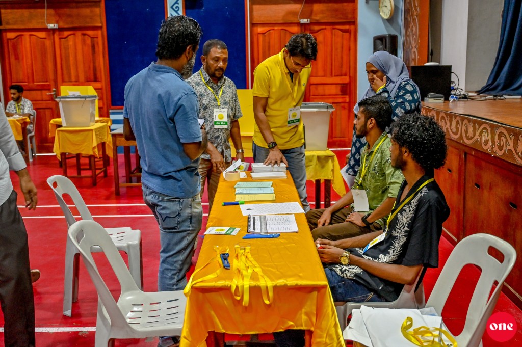 Vote lumuge vaguthu ithurukuree goas koh kamah bune, massala shakuvaa committee ah