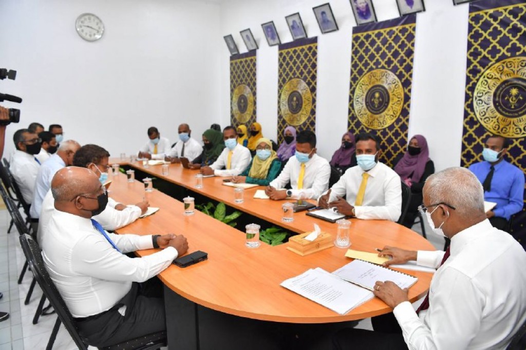 Bin vikkumaai falhuraththah kuyyah dhinumuge baaruves Council thakah!