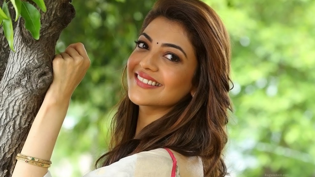 Bathalaa Kajal mimahu kaiveni kuranee