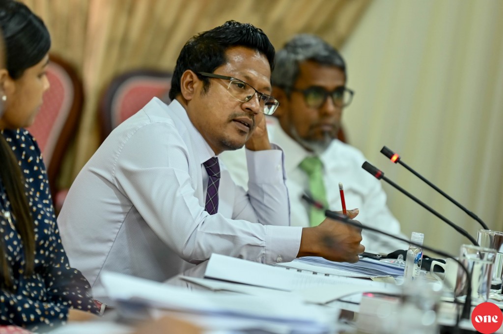 Chairperson kamah vaadha kurahvvan Inthi form husha'halhuhvai, Spokesperson ge magaamun isthiufaa dhehvaifi