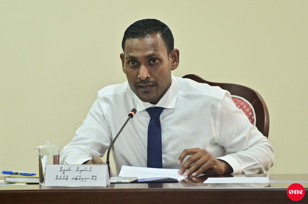 Dhashu court thakun beyru kolli Jinsee goanaa ge mahsala balan Supreme Court in amuru kurumun alun husha'halhanee