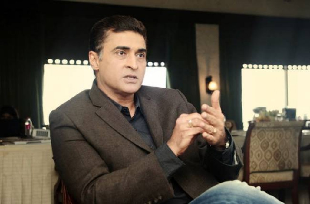 Nepotism in faidhaa eh kuraa nama aharen ves fenigendhaane Hero ehge role in: Mohnish