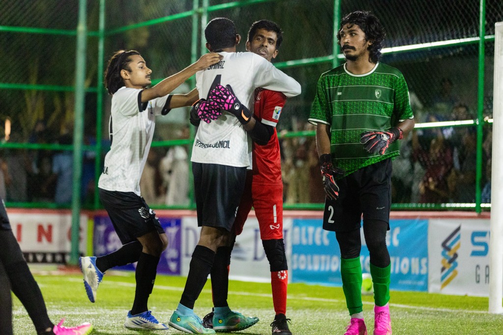 STO MYAT Futsal fiesta: Kanmathi faseyhakoh semi ah, Penalty gai Gaafaru hiydhathikollai Dhiffushi ves semi ah