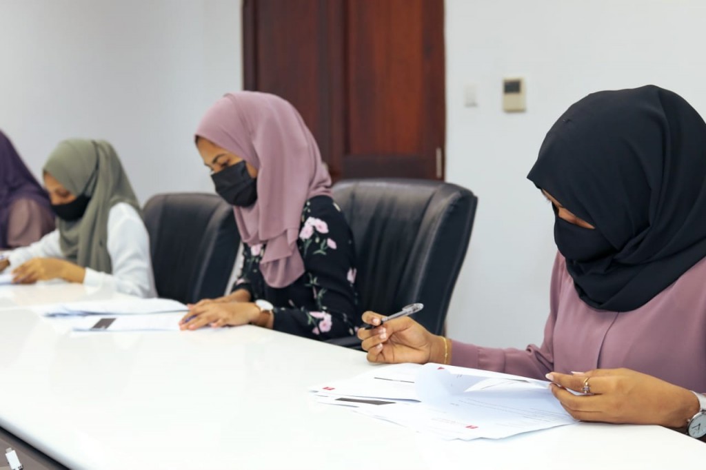 15 dharivarunnaa eku BML ge graduate internship miaharu ves