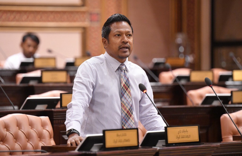 Inthihaabuthah insaafuverikoh, minivan kurumah sarukaarah govaalai hushahelhi garaaruge bahus fashaifi