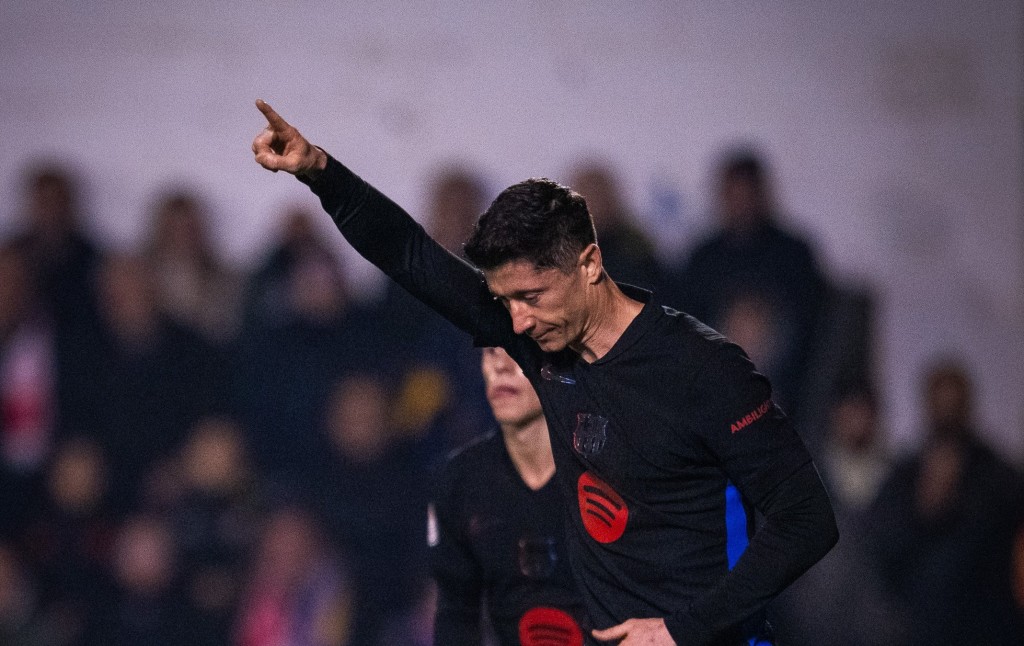 Bodu molhakaaeku Barca in Copa del Reyge gadha 16 ah