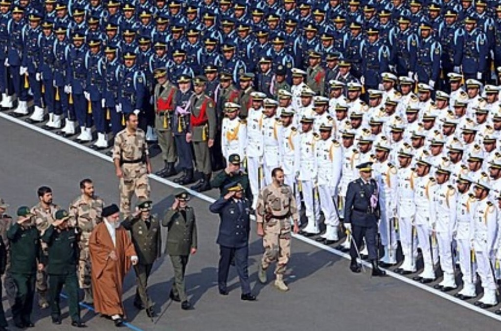 Iran aai Israel aa dhemedhu gai seedhaa hanguraama eh feshidhaane tha?