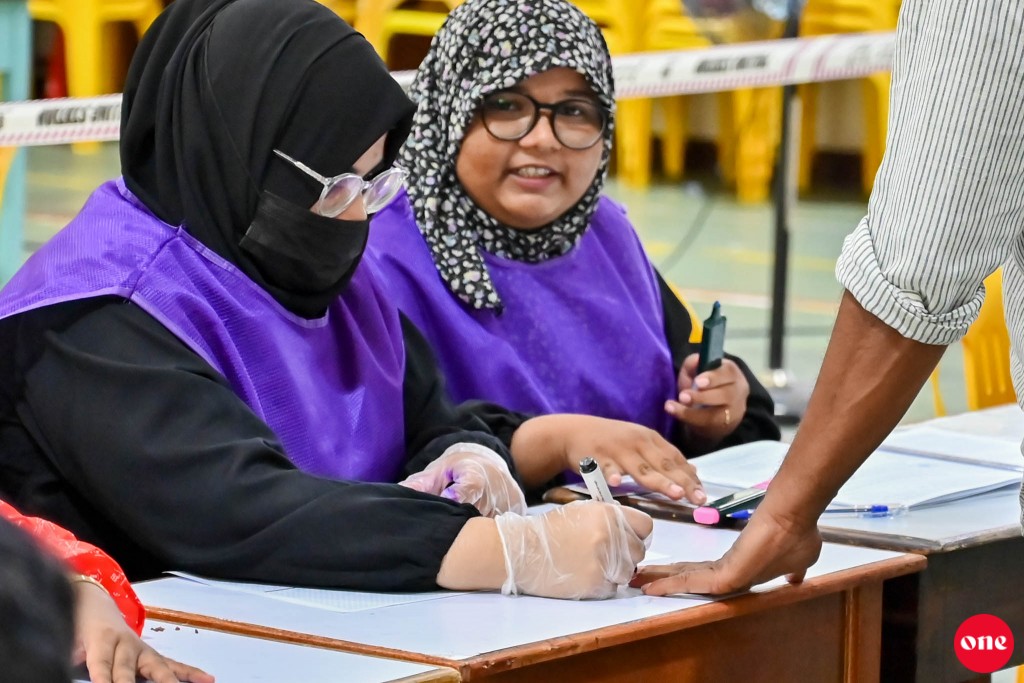 Observarun form hushahalhan ithuru vaguthu dheefi 