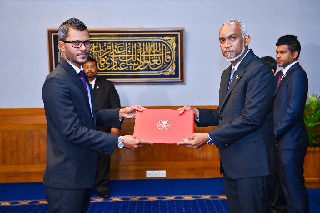 EC ge member kamah Hassan Zakariyyaa ayyan kuravvaifi