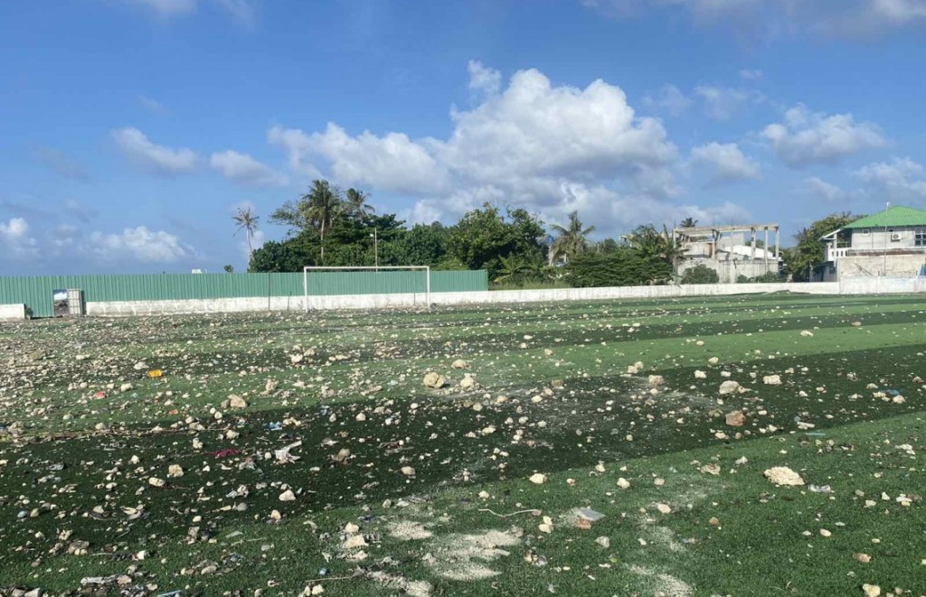 Kurendhoo ah kurin naaraahaa bodah udha arai, baeh geygeyah fen vadhe, boalha dhandu halaakuvejje