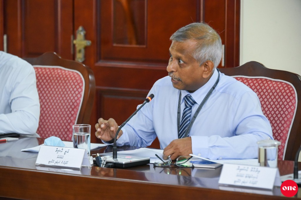 Alhugandu men dhin lafaa adu ehi nama 2021 ge budget thahyaaru kuraanee mihaaru oiy gothakah noon: Governor