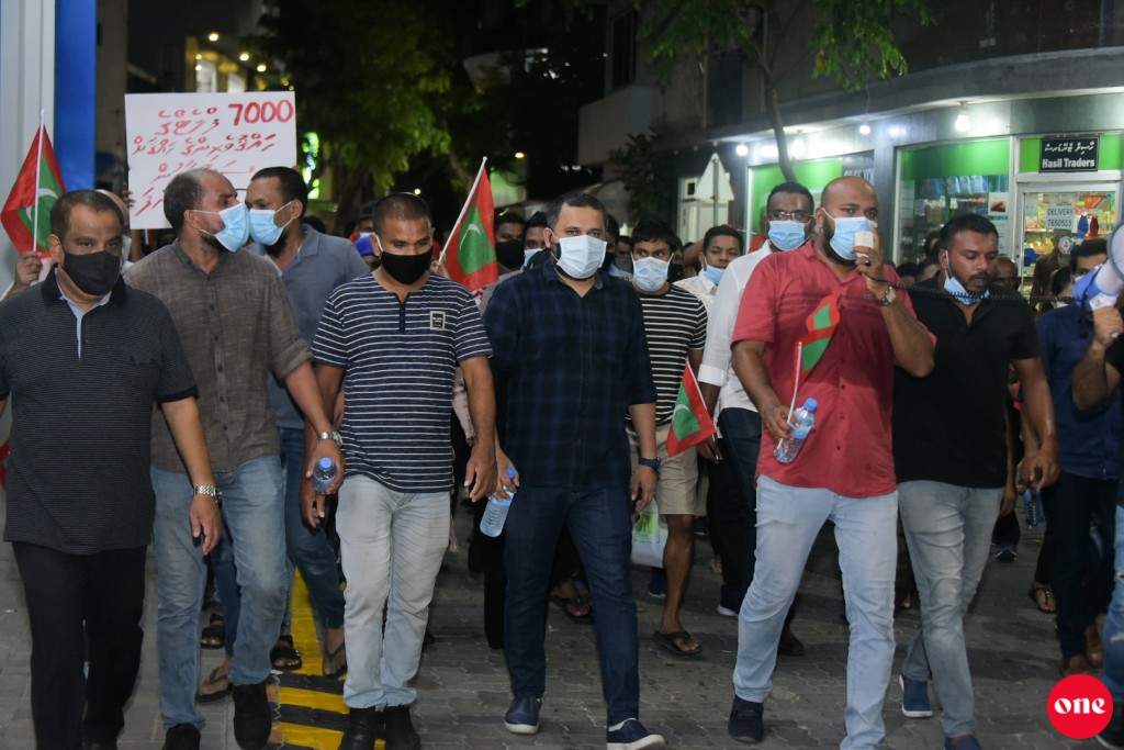 Gaumuge hamanujehun gelligen nudhaane gothakah ehve ulhumuge gaanoonah islaahu gennane jehey: Imran