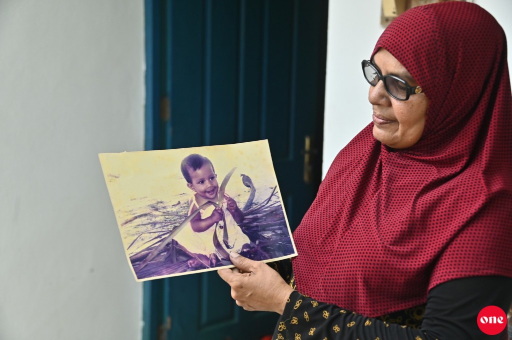 Uraigen huri dharifulhu dhoovee 7 footu mathin ai raalhuge thereyah, 3 dhuvas fahun hashigandu fenunee Gaadhoo kandun