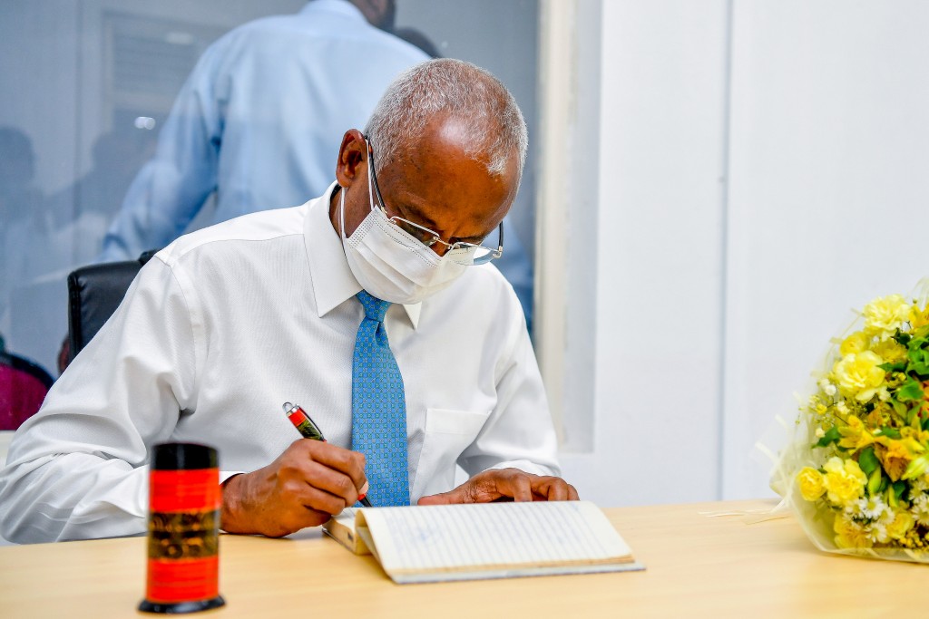 Laamarukazee nizaamah thaareekhee badhaleh: Binn vihkkumaai kuhyyah dhinumuge furihama baaru council thakah