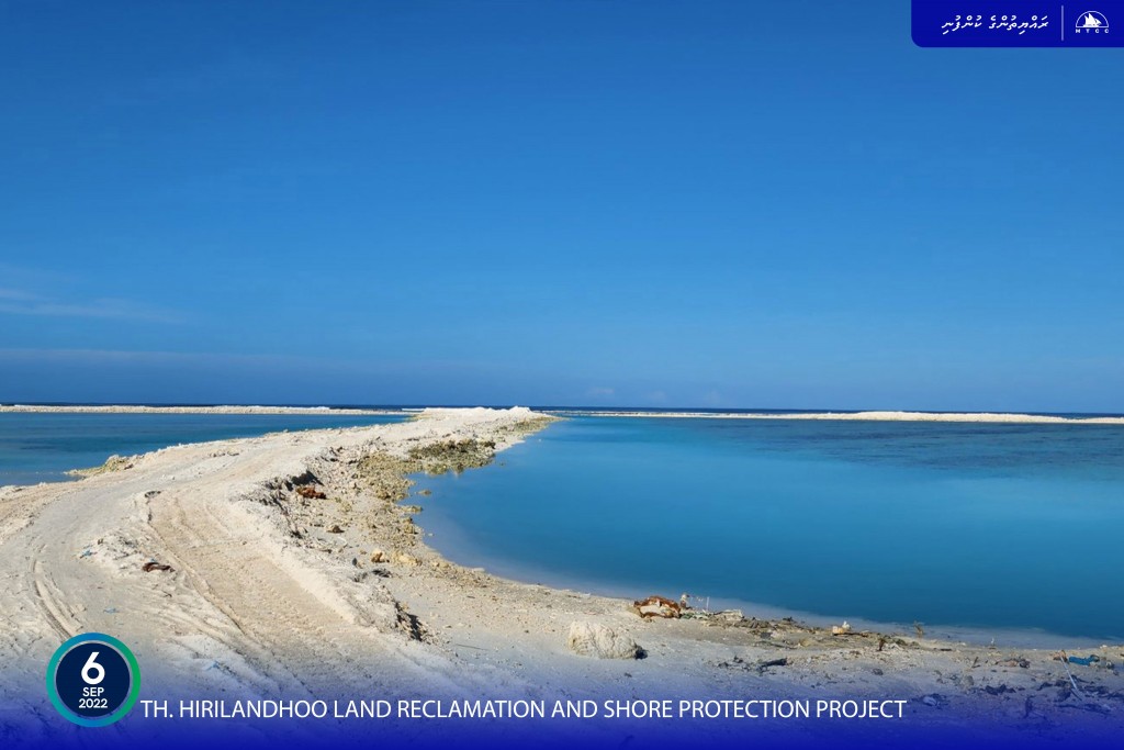 Hirilandhoo bund wall construction nears 50 percent completion