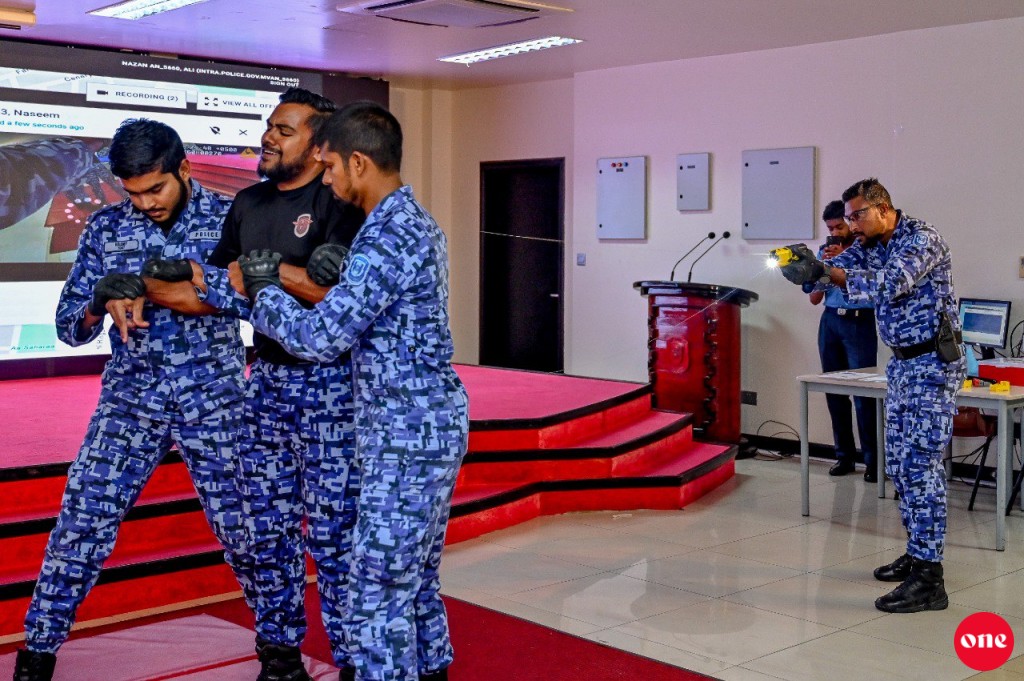 Bodethi operation thakugai taser gun beynun kuran thayyaaru vejje