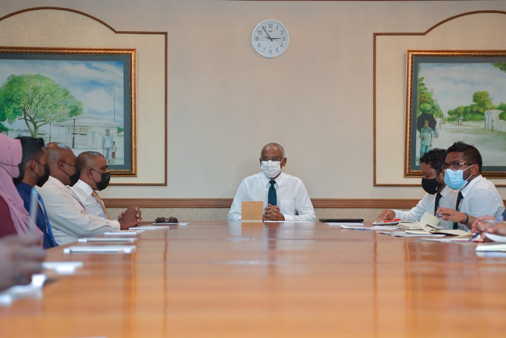 Magoodhoo council in edhunee Airport eh alhaidhinumah, Raees dhevvee ummeedhee javaabeh!