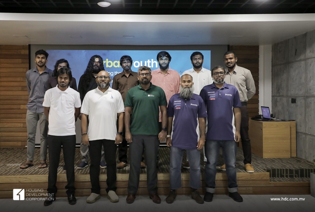 Boating dhaairaa in 10 zuvaanun thamreenu kurany