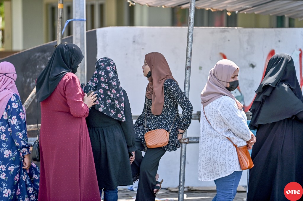 Mihaaru Raahjjeygai fethuremun dhanee Omicron, Mihaathanah fonuvi sample thakun 74 Omicron ah positive