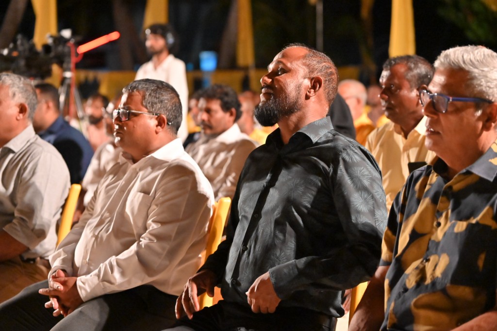 Fisheries Minister Hussain ge thaaeedhu ves Raees Solih ah!