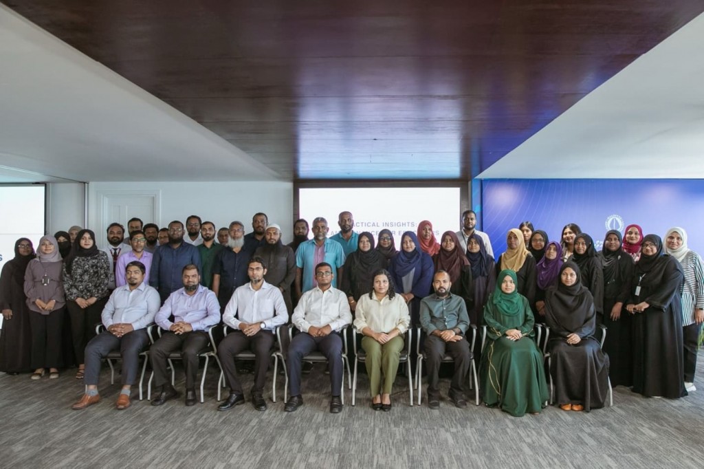 Mathee saanavee kiyavaidhey Islam Teachers ah Islamic Finance aa gulhey mauloomaathu dheefi