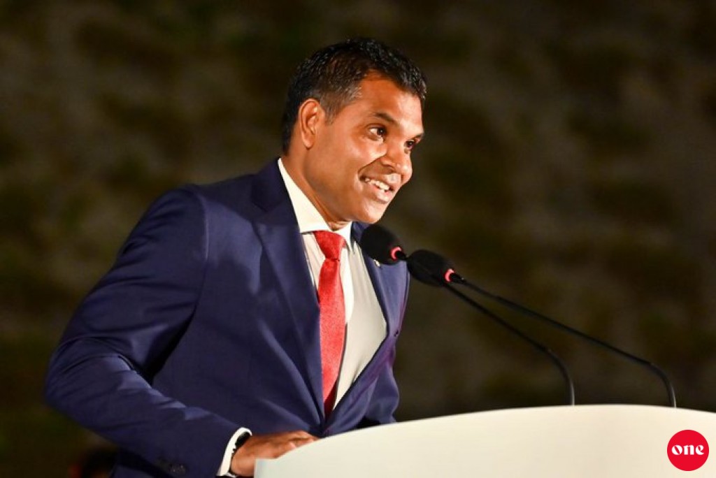 Naib Raeesunge inaayathah sharuthu hama vanee Faisal ekani