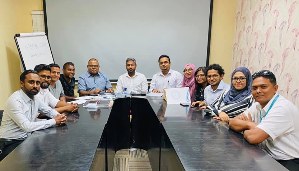 Gonjehunthah eba huri, ekamaku sihhee nizaam annanee kurierun hoadhamun: Medical Association