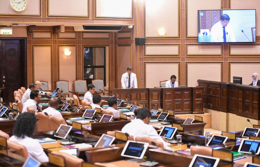 Budget bahus ninmaalaifi, vaahaka dhekkevee 51 member inn
