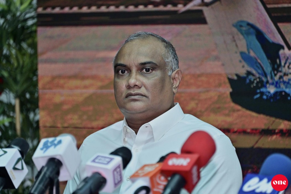 India gai dhemun anna Seaplane hidhumathah rangalhu nafaa eh libey: Maldivian