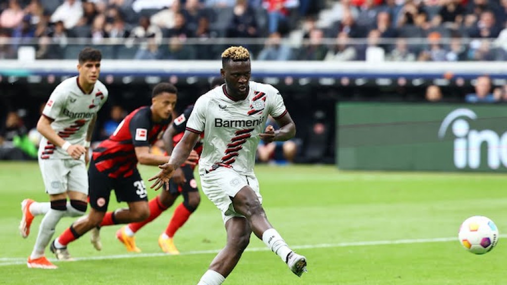 Champion Leverkusen adhives balinuve kuriyah