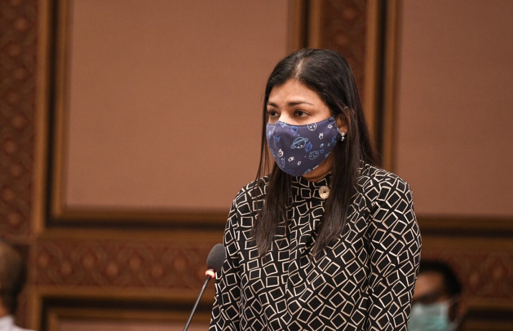 Raees Yameen ge sarukaarun dheenee kankan kuriaruvan vaki haassa kameh nukurey: Rozaina