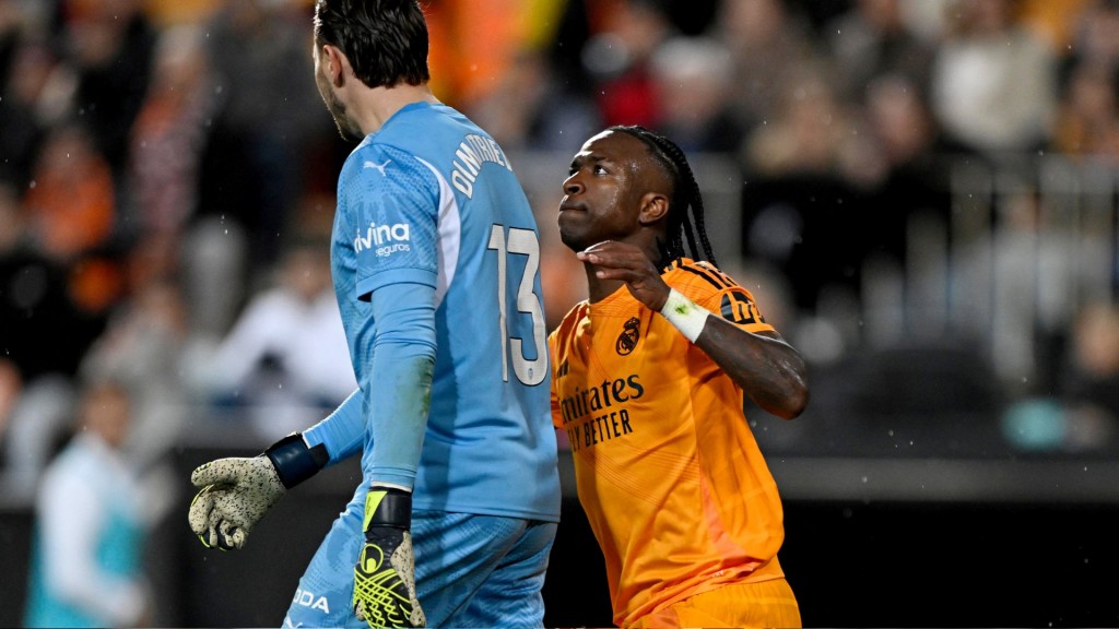 Vinicius ge dhifaaugai Ancelotti: Eii ratheh noon