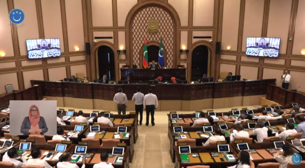 Member Siyaamge nan ivvai jalsaain beyru koffi