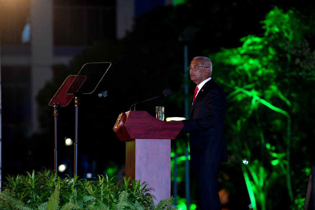Jumhooriyyathuge hiyaluge fini kameh ekuleveynee masahkaiy therinnah haggu libbai dheegen: Raees