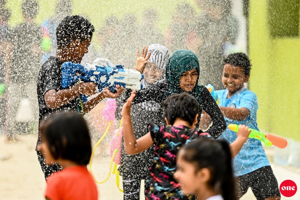 OnePhoto: Kuda Kudhinge dhuvas faahaga Kurun