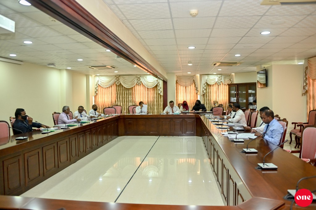 6 May ge hamalaa: Recommendation thakaa gulhigen sarukaarun kuramun anna massaikaithah hihssaa kuri bahdhaluvun sirru