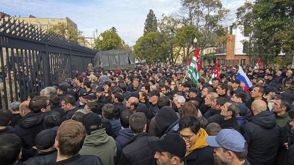 Georgia ge Abkhazia region ge aanmun nikume gaanoonu hadhaa majilis hisoarukohffi
