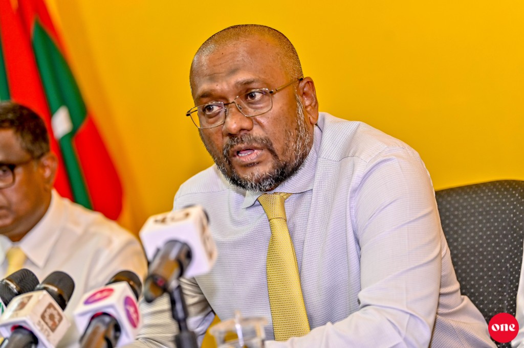 Gotheh huri member in thakeh nama vakivumah fahu MDP ge vaguthu Majilis gai beynumeh nukuraane: Fayyaz