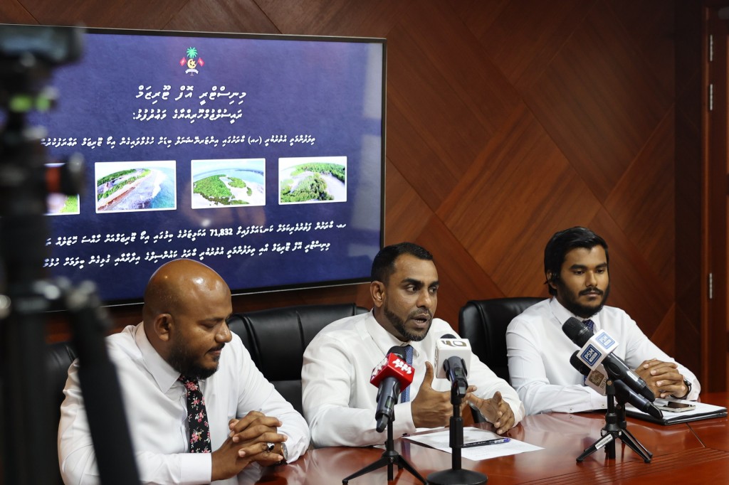 Baarashugai 75 kotareege tourist hotel eh tharaggee koh hingaane bayaku hoadhanee